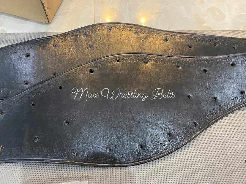 WWE Shop Undisputed V2 Leather Send out Strap